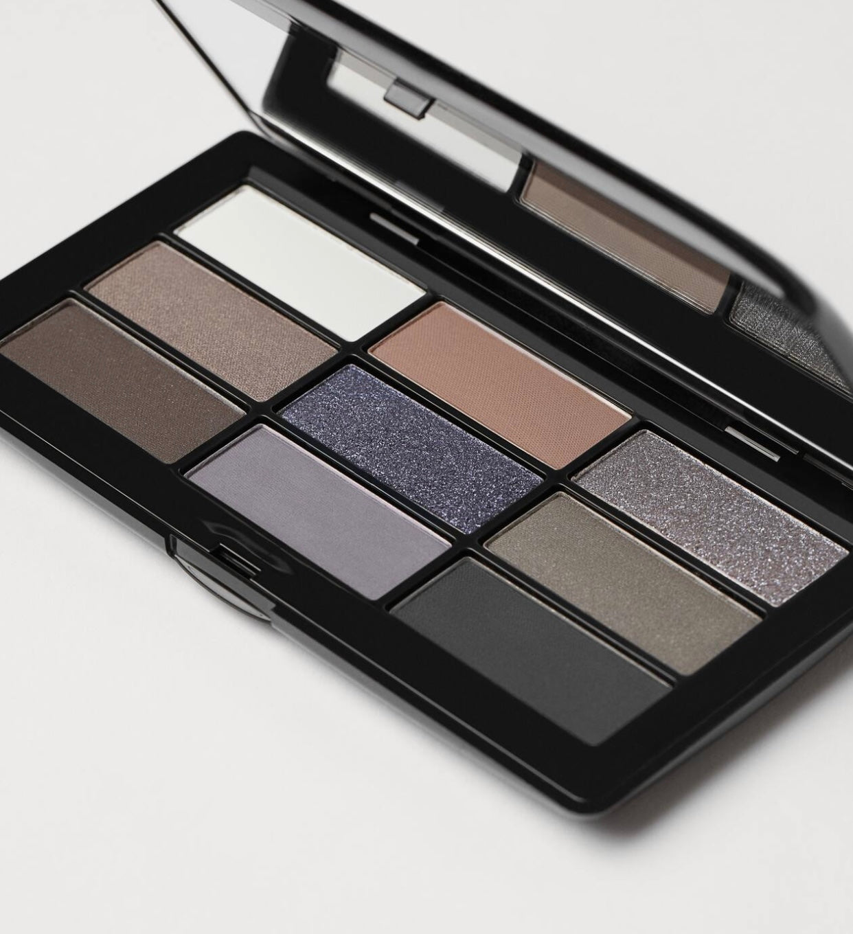 H&M Eyeshadow palettes