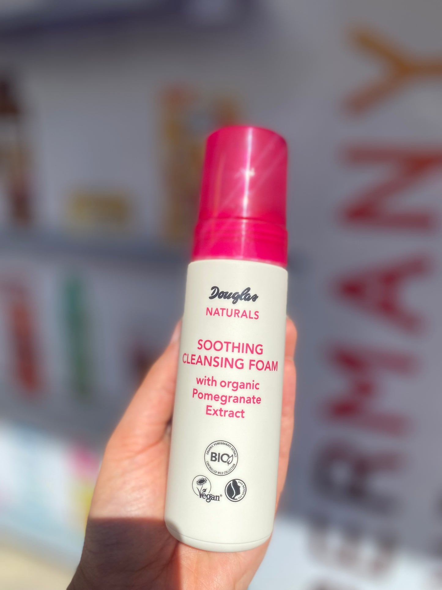 DOUGLAS Naturals - Soothing Cleansing Foam - Bio - Vegan - 150 ml