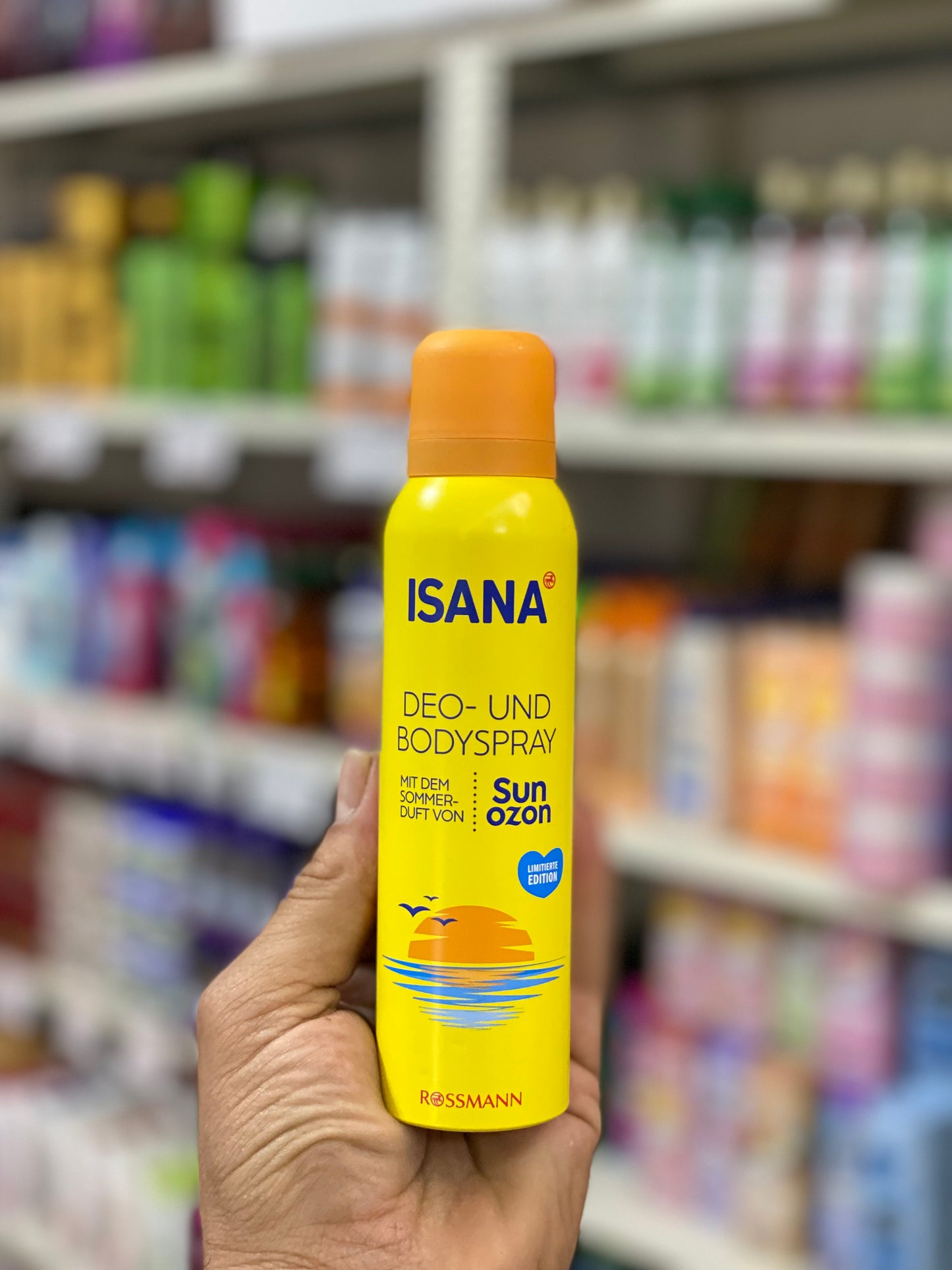 Isana Deodorant Deo-Body Spray. 150ml