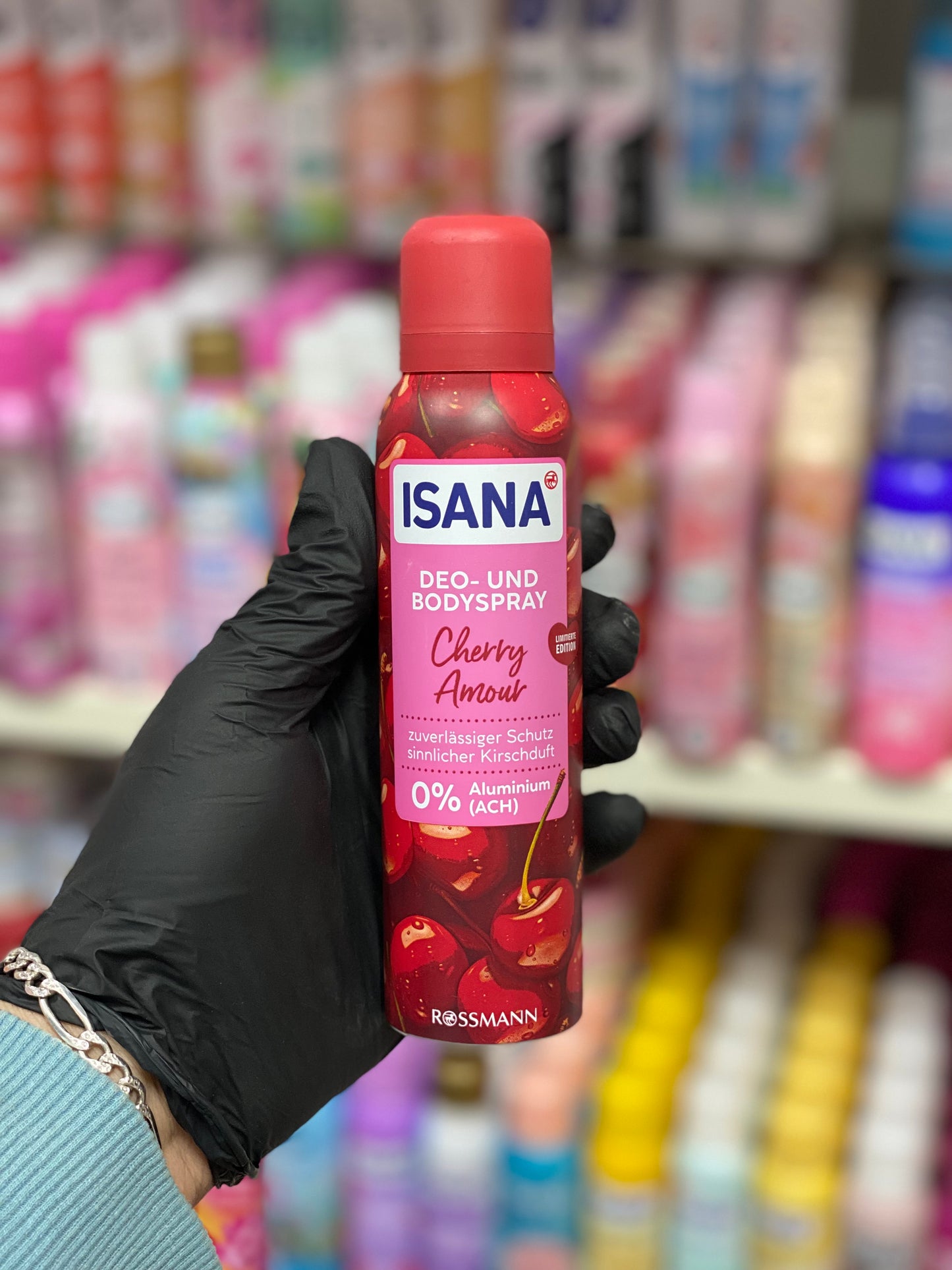 Isana Deodorant Deo-Body Spray. 150ml