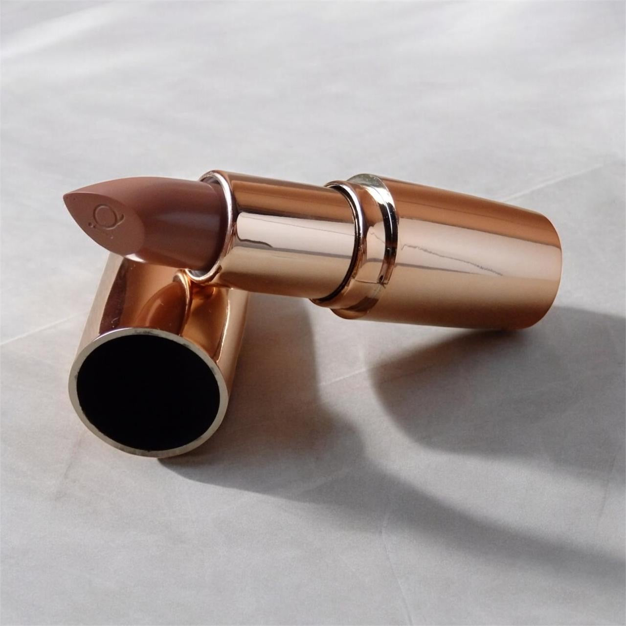 IQ Cosmetic Nudes Lipstick.