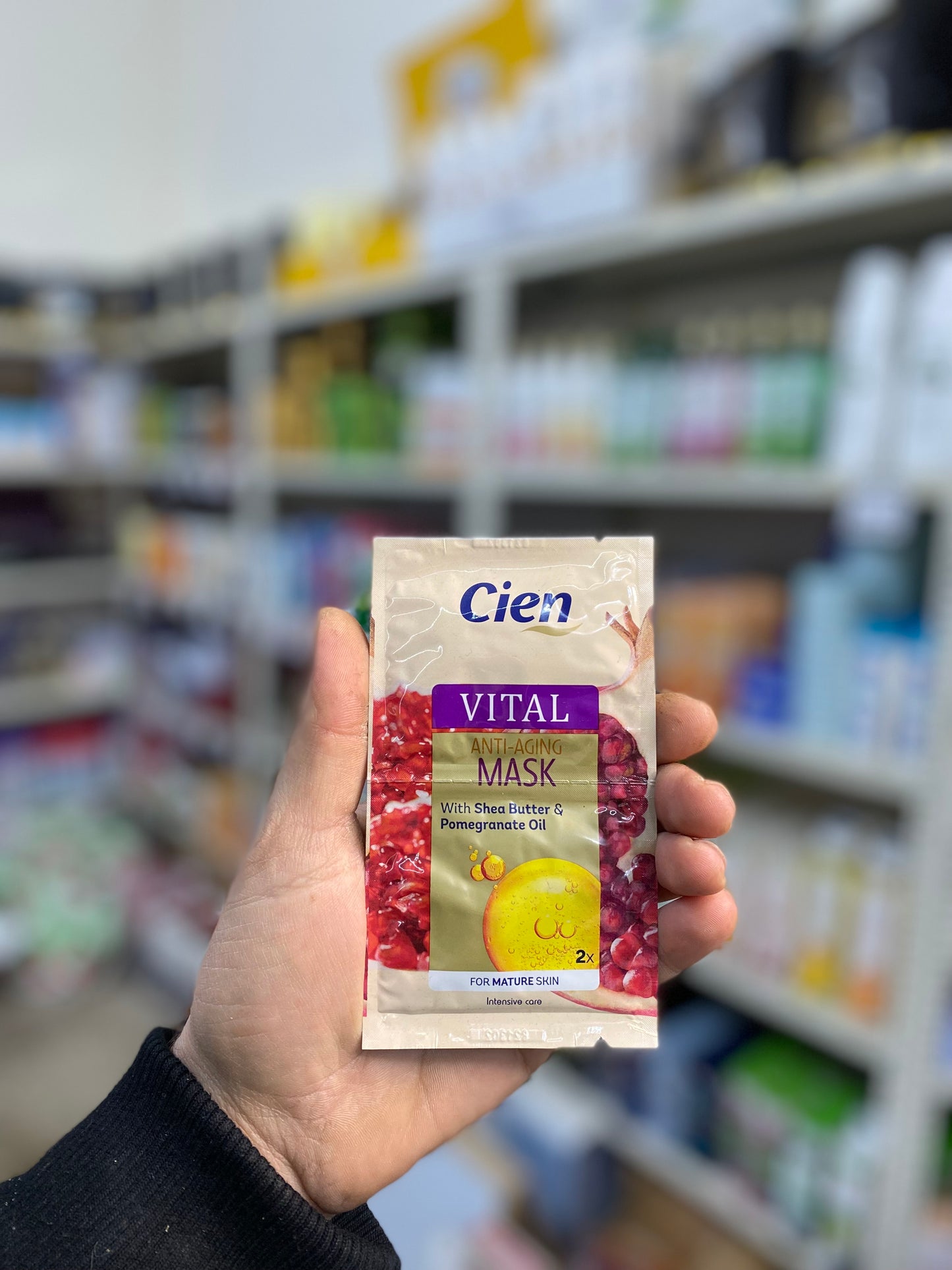Cien VITAL ANTI-AGING MASK With Shea Butter & Pomegranate Oil FOR MATURE SKIN