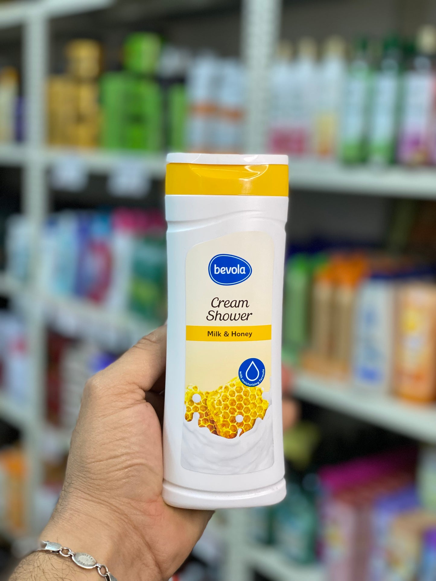 bevola Cream Shower Milk & Honey With moisturizing formula. 300ml