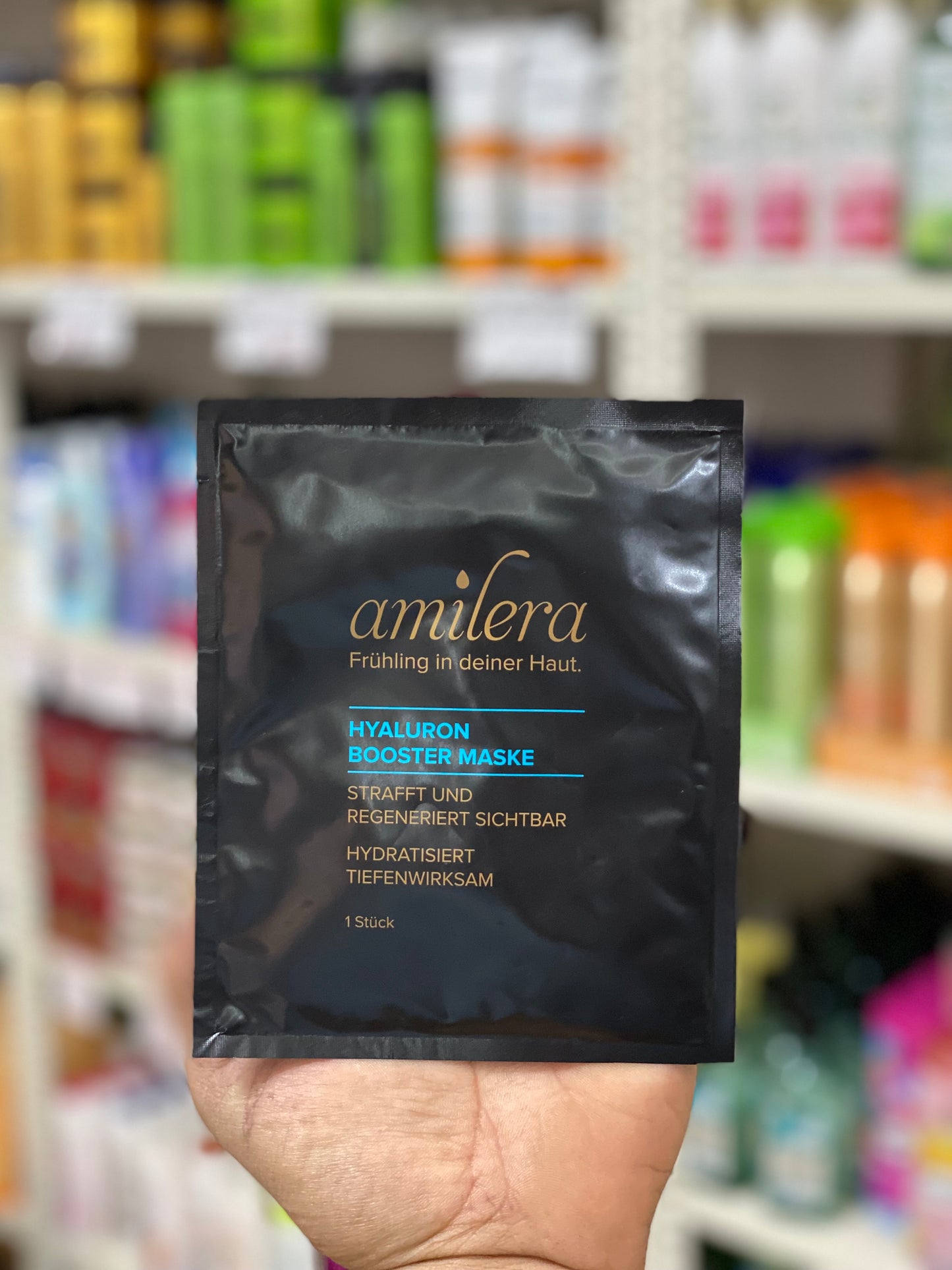 amilera HYALURON BOOSTER DHEET MASK.